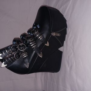Lamo Black Platform Shoes with Edgy Strap Details
